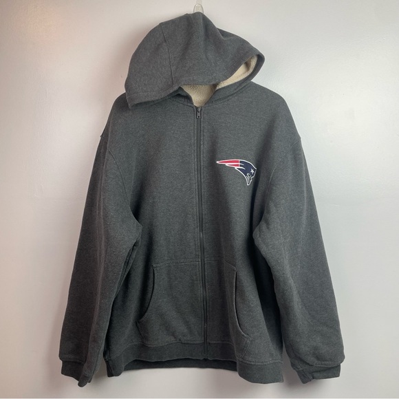 New England Patriots NFL Pro Line Gray Fleece Lined Hooded Jacket - Picture 1 of 8